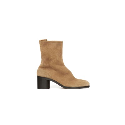 MAISON MARGIELA TABI SUEDE ANKLE BOOTS 30012321